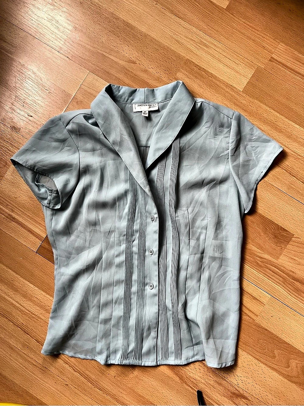 Jones New York Women's Abstract Pleated Blouse pale powder blue Gray Size 6P
